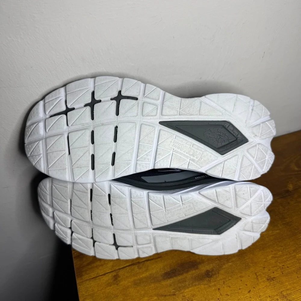 Hoka One One pre owned